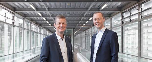 Kai Acker, CEO and Dr. Ingo Renner, Head of the Packaging and Palletizing Product Division