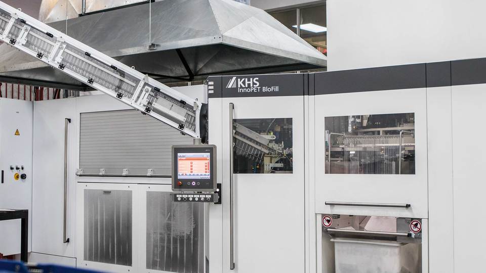 As part of its KHS stretch blow molder/filler block CCBP has invested in one of the first machines in the latest InnoPET Blomax Series V generation.