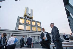 Aussichtsreiche Gespräche führten die Gäste der KHS Hausmesse auf dem Dach des Kultur- und Kreativ­zentrums »Dortmunder U«