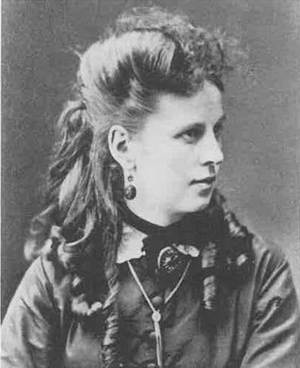 Enzingers Frau und Geschäftspartnerin Minna stirbt 1893 in Folge der Strapazen des Besuchs der Weltausstellung in Chicago.