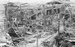 Von den Dortmunder Werkshallen steht Ende 1944 nur mehr ein Gewirr aus Stahl und Trümmern.